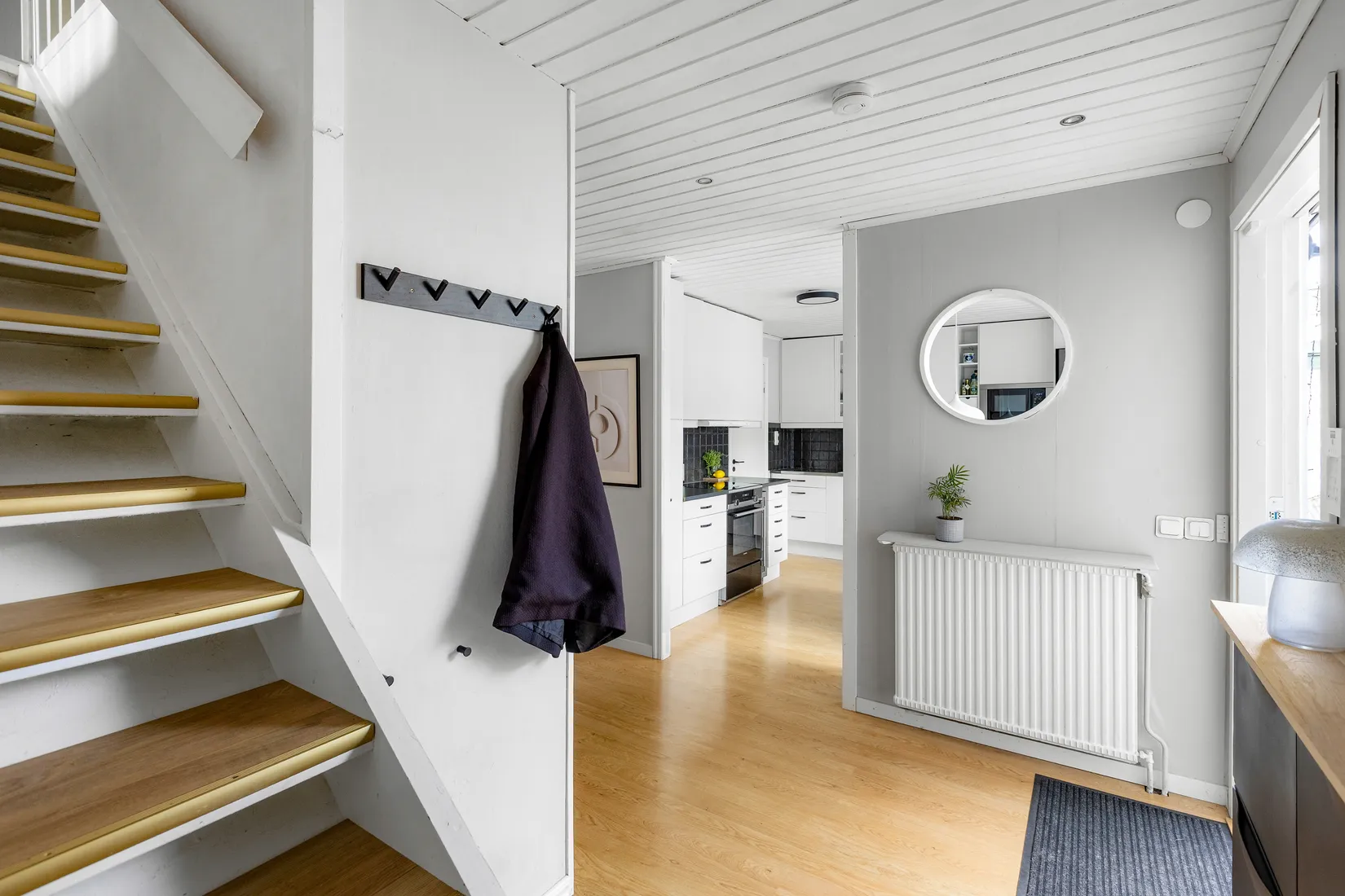 Villa, Radhus, Rapsvägen 16, Väsby, Ekerö