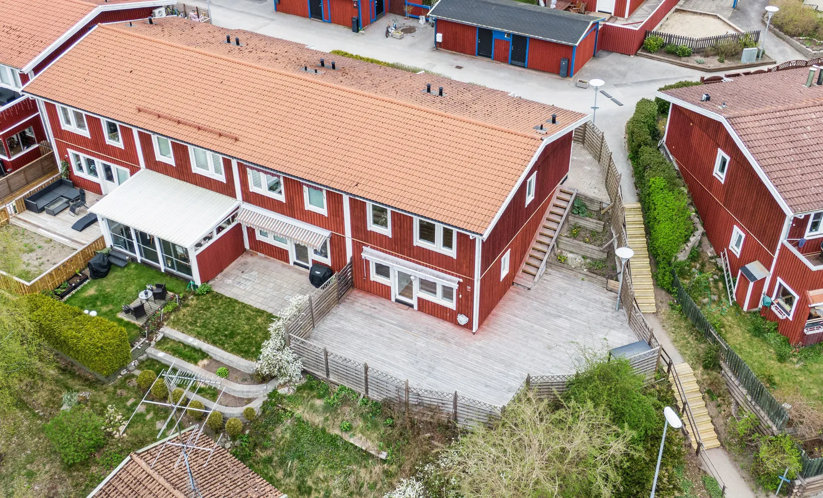 Villa, Radhus, Kottestigen 27, Vretarna / Tumba, Botkyrka