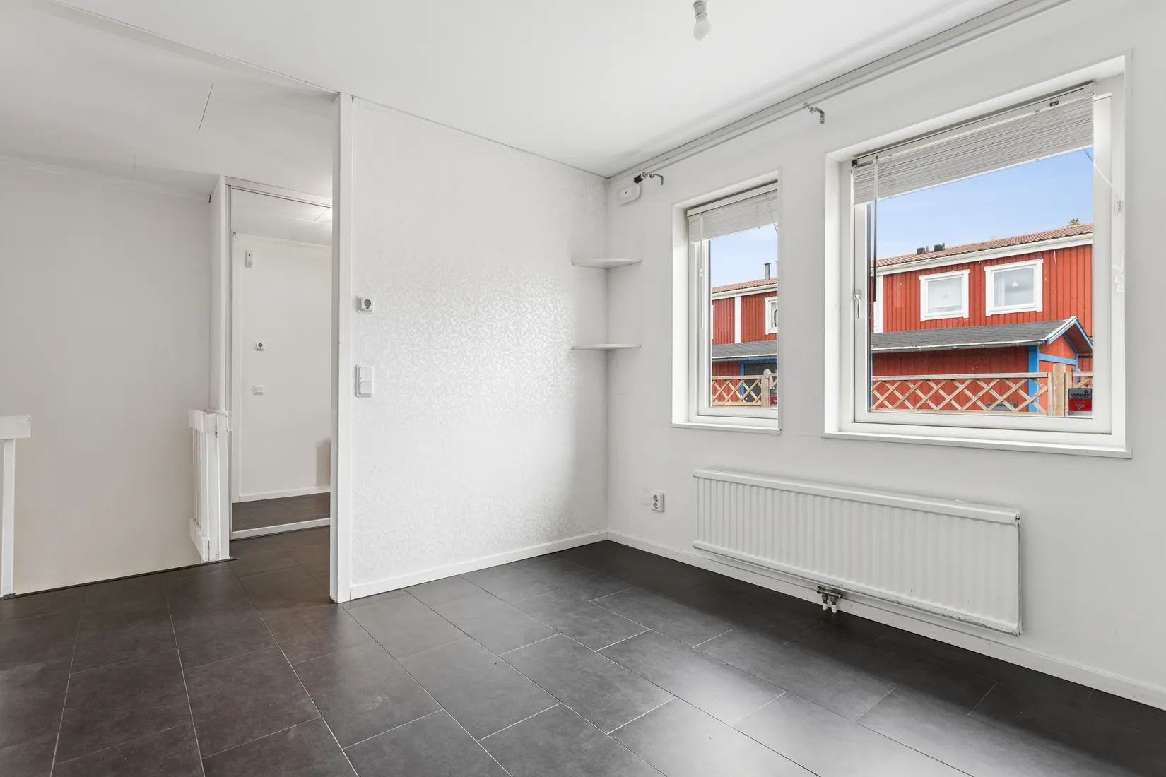 Villa, Radhus, Kottestigen 27, Vretarna / Tumba, Botkyrka
