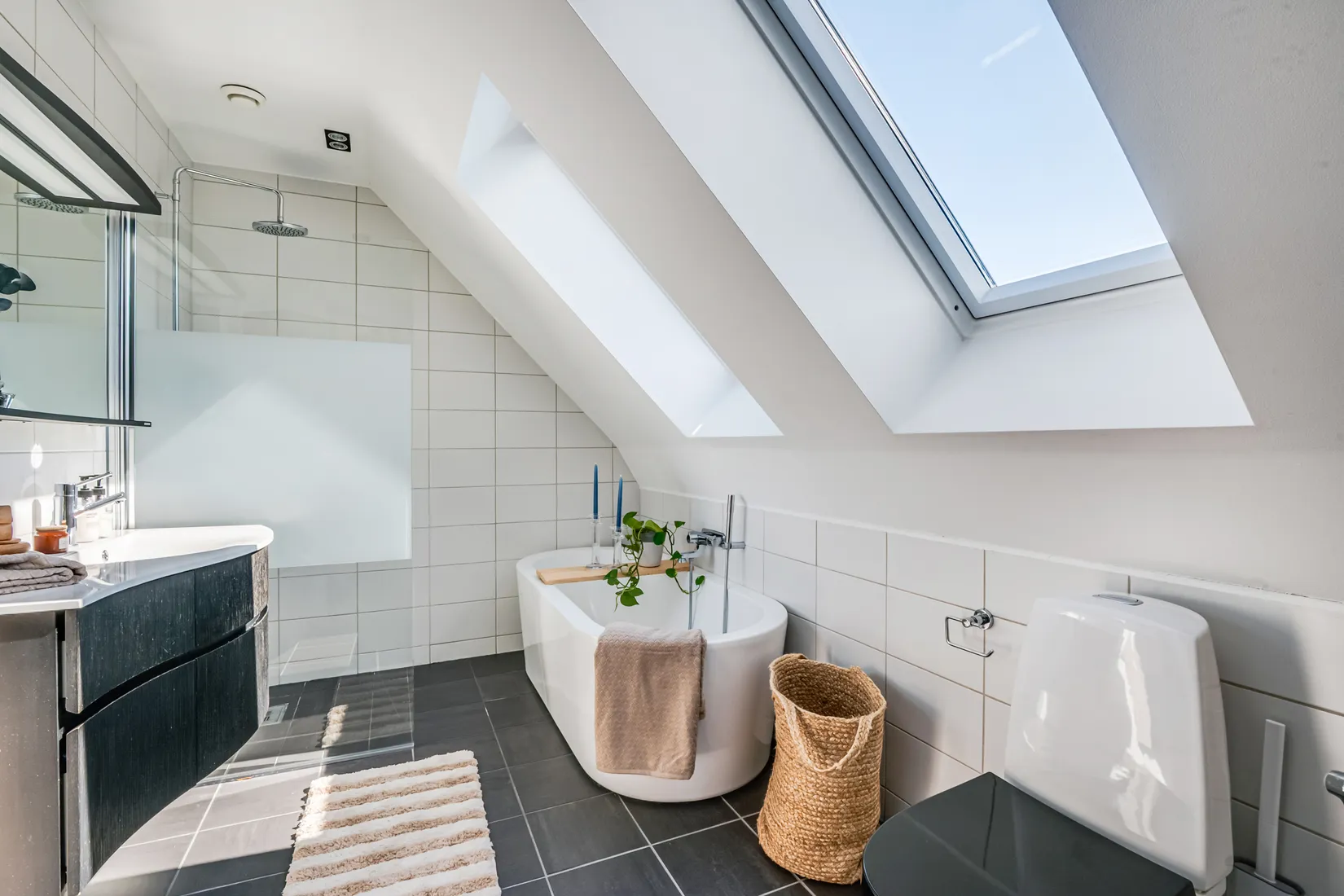 Villa, Gamla Lyckebyvägen 32, Vendelsö, Haninge