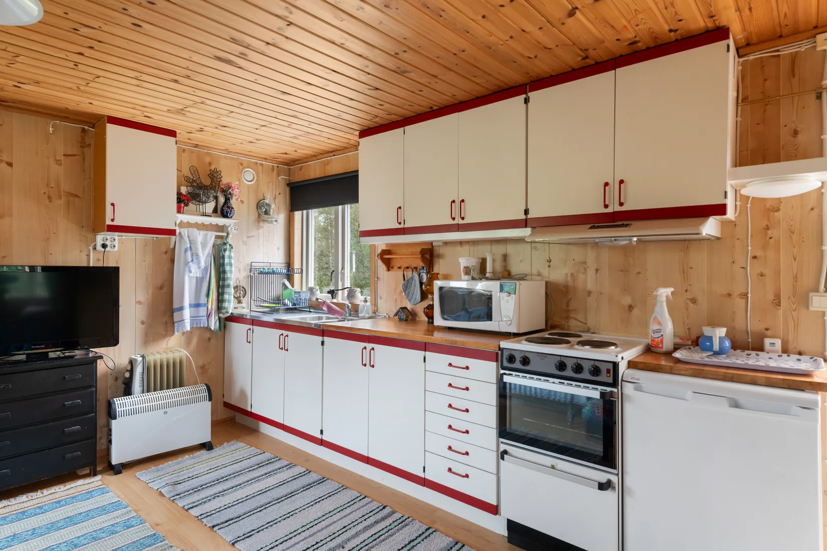 Fritidshus, Västra Hållstavägen 94, Hållsta, Norrtälje