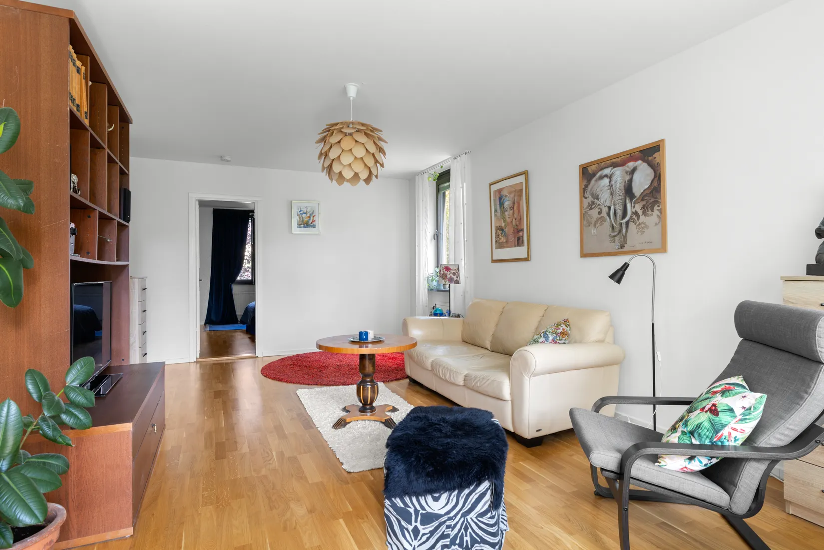 Bostadsrätt, Björkbacksvägen 87, Tyresö Centrum, Tyresö