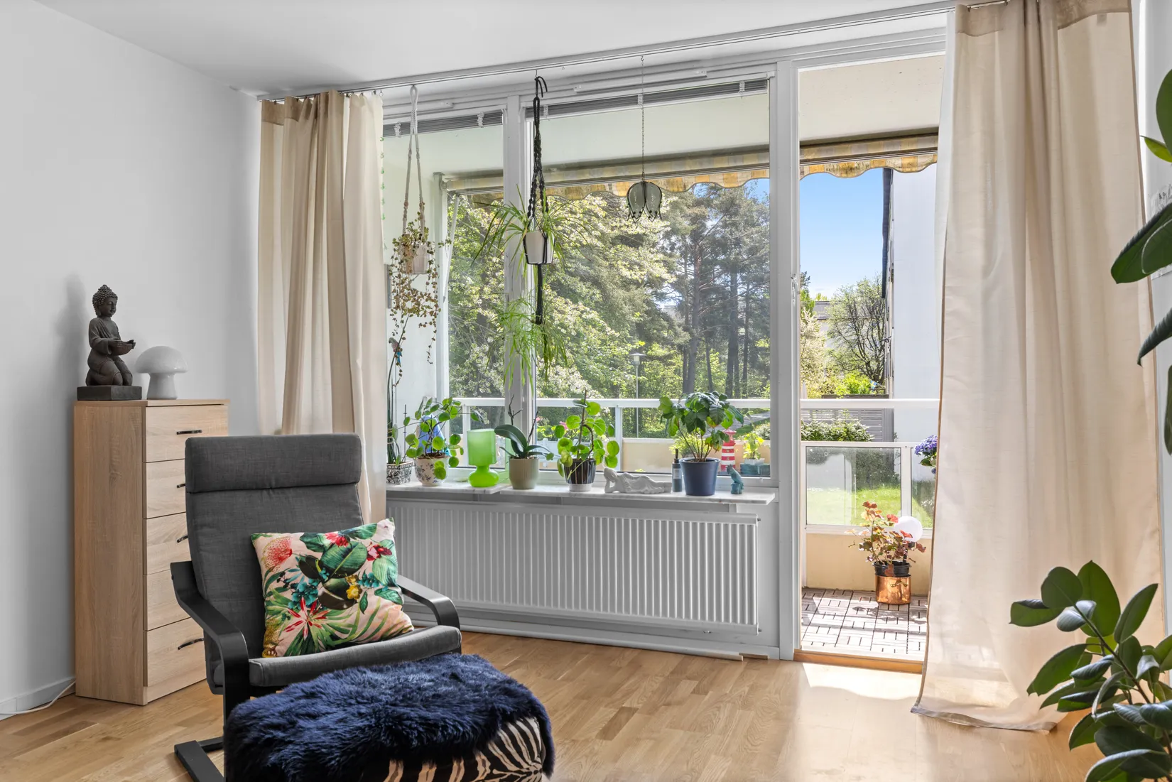 Bostadsrätt, Björkbacksvägen 87, Tyresö Centrum, Tyresö