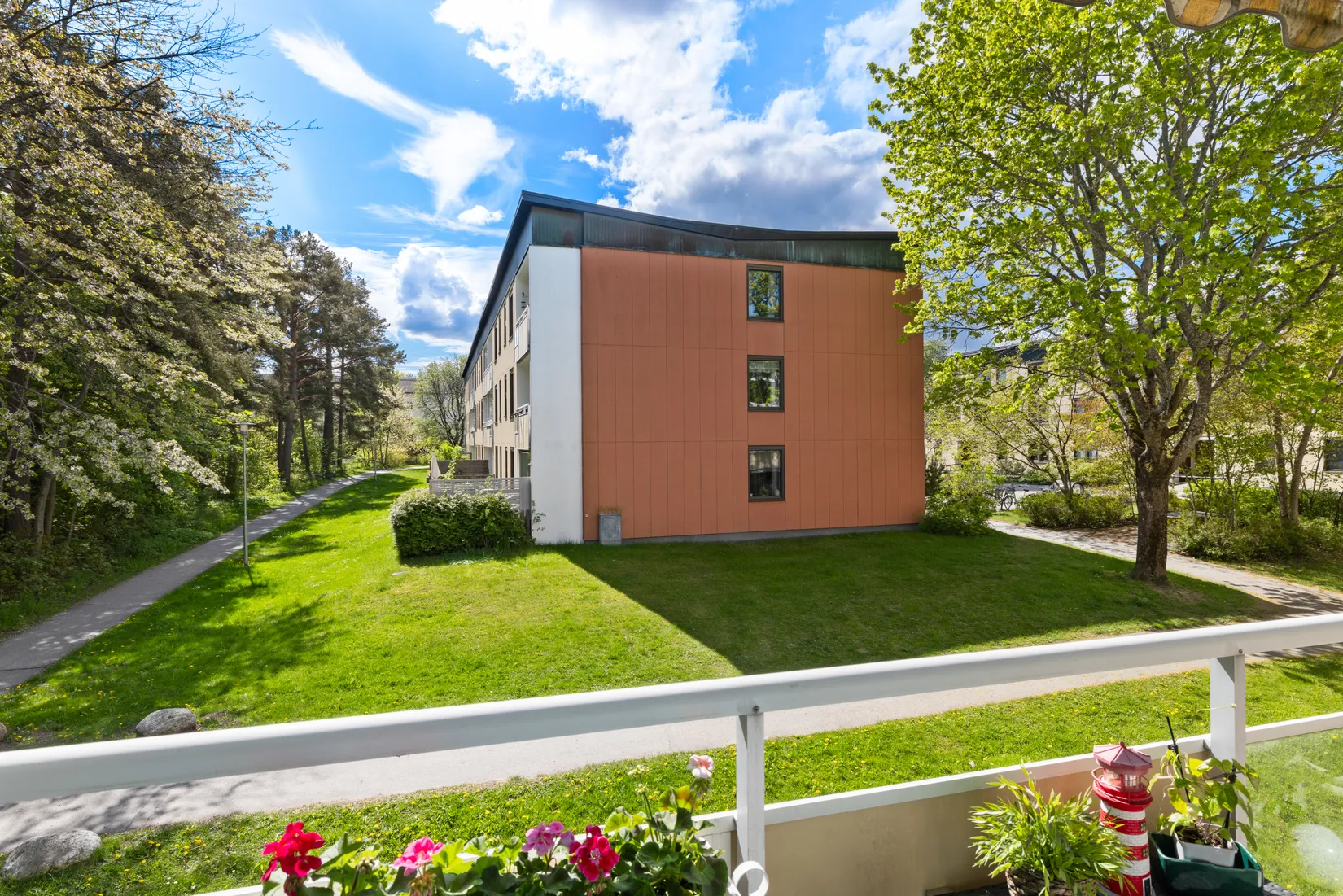 Bostadsrätt, Björkbacksvägen 87, Tyresö Centrum, Tyresö