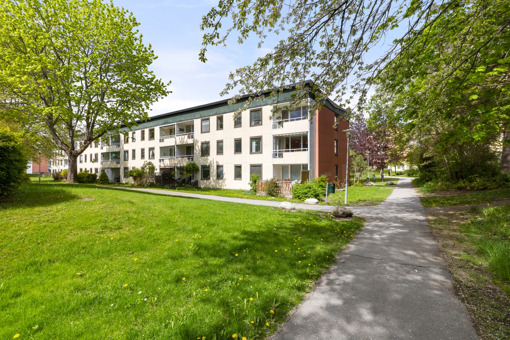 Bostadsrätt, Björkbacksvägen 87, Tyresö Centrum, Tyresö