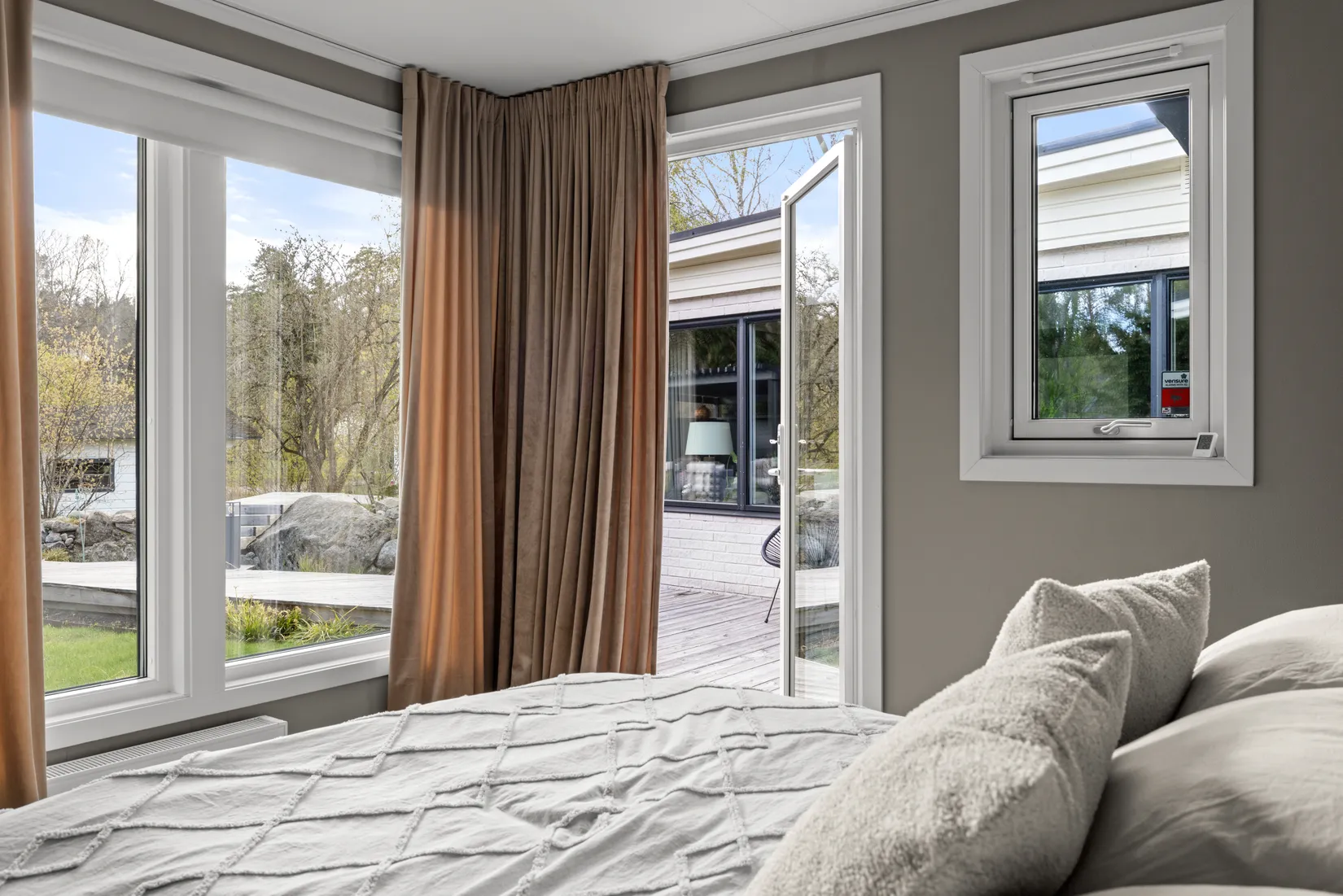 Villa, Ullbergsvägen 25, Raksta/Solberga/Bergholm, Tyresö