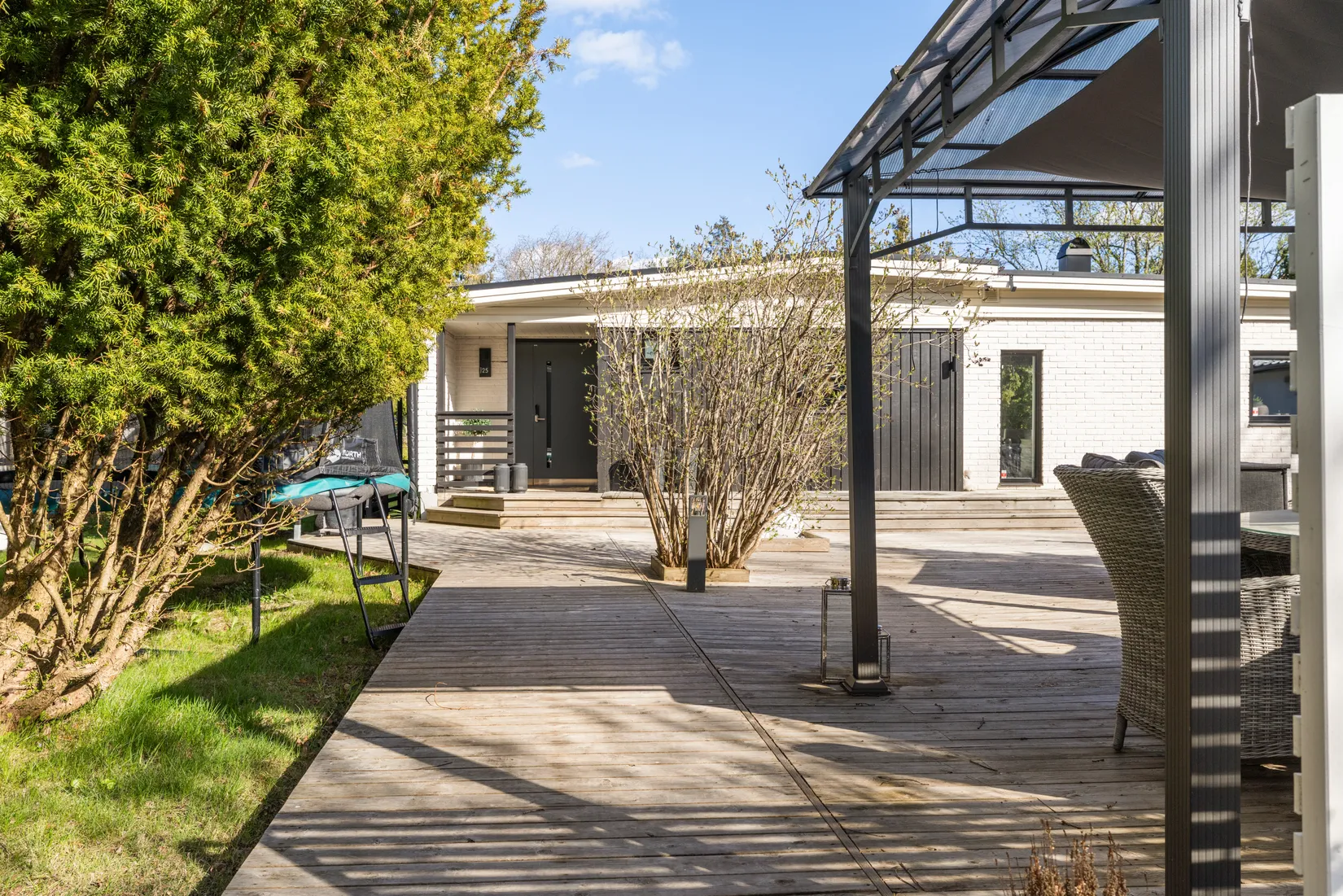 Villa, Ullbergsvägen 25, Raksta/Solberga/Bergholm, Tyresö