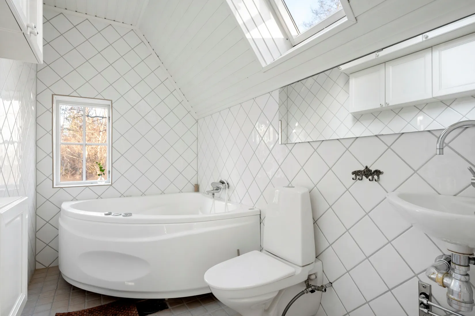 Villa, Kvarnsjövägen 1+1A, Saltsjö-Boo, Nacka