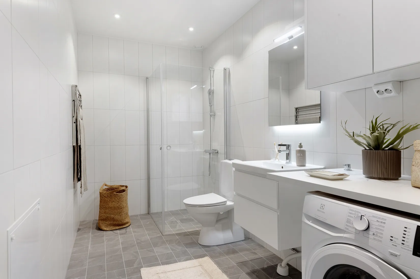 Bostadsrätt, Älvsjövägen 28, vån 1, Älvsjö, Stockholm