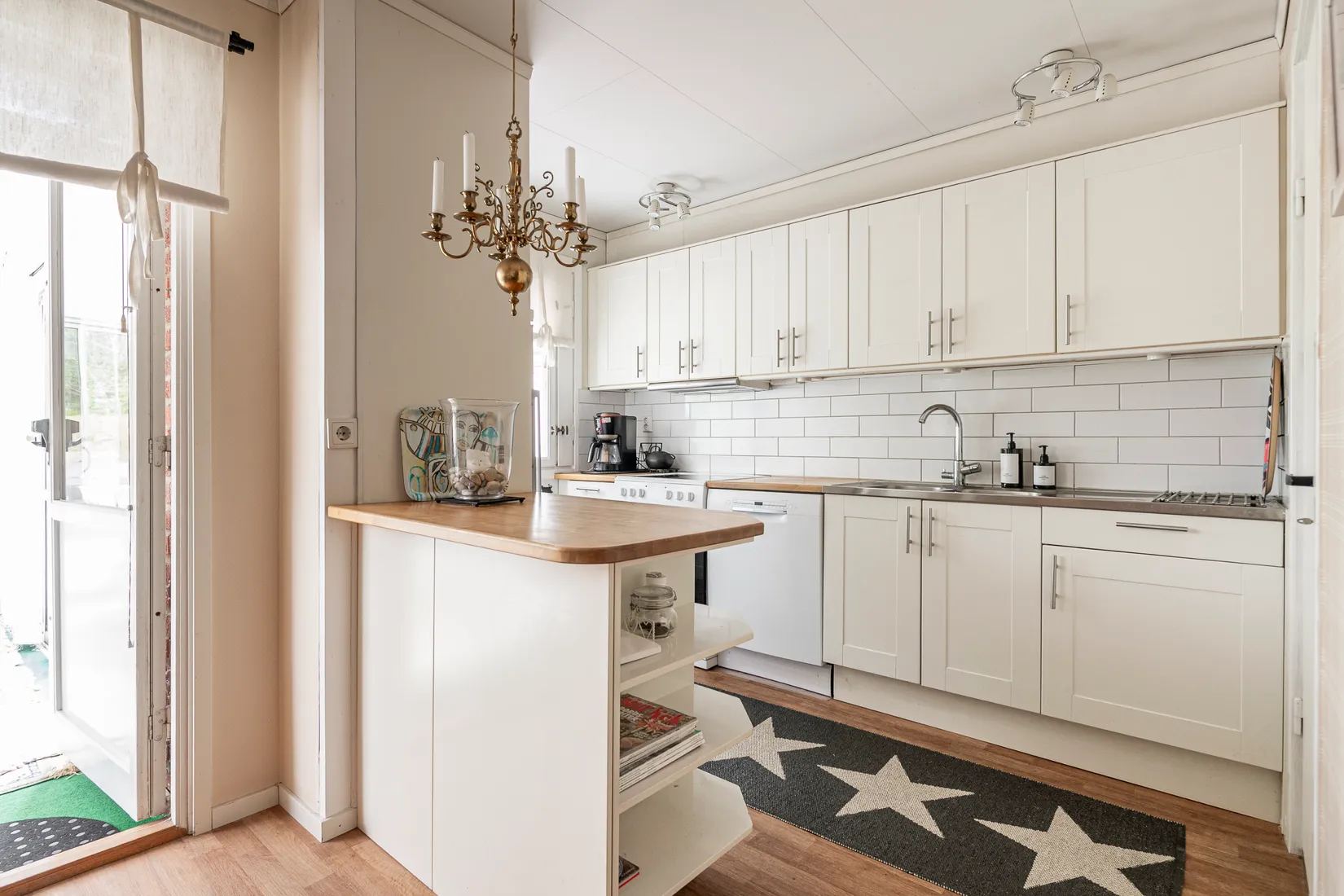 Villa, Radhus, Dagsvärmargatan 42, Södra Skiljebo, Västerås