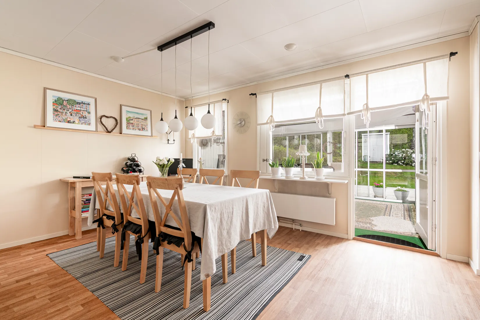 Villa, Radhus, Dagsvärmargatan 42, Södra Skiljebo, Västerås