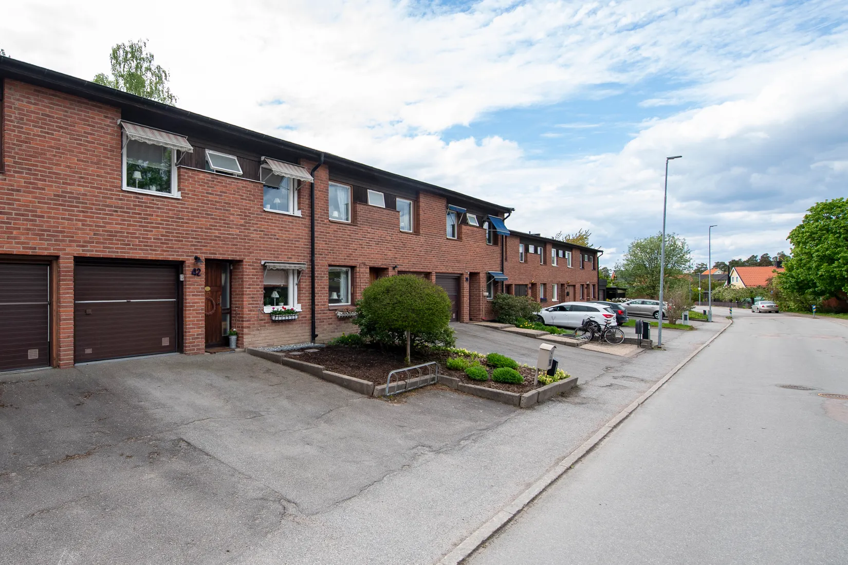 Villa, Radhus, Dagsvärmargatan 42, Södra Skiljebo, Västerås