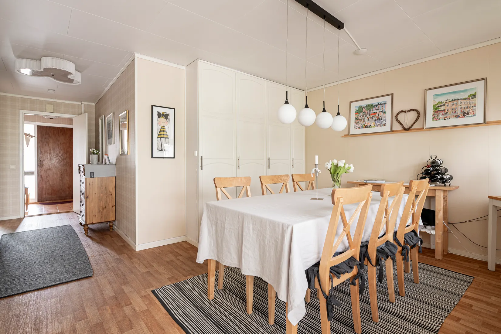Villa, Radhus, Dagsvärmargatan 42, Södra Skiljebo, Västerås