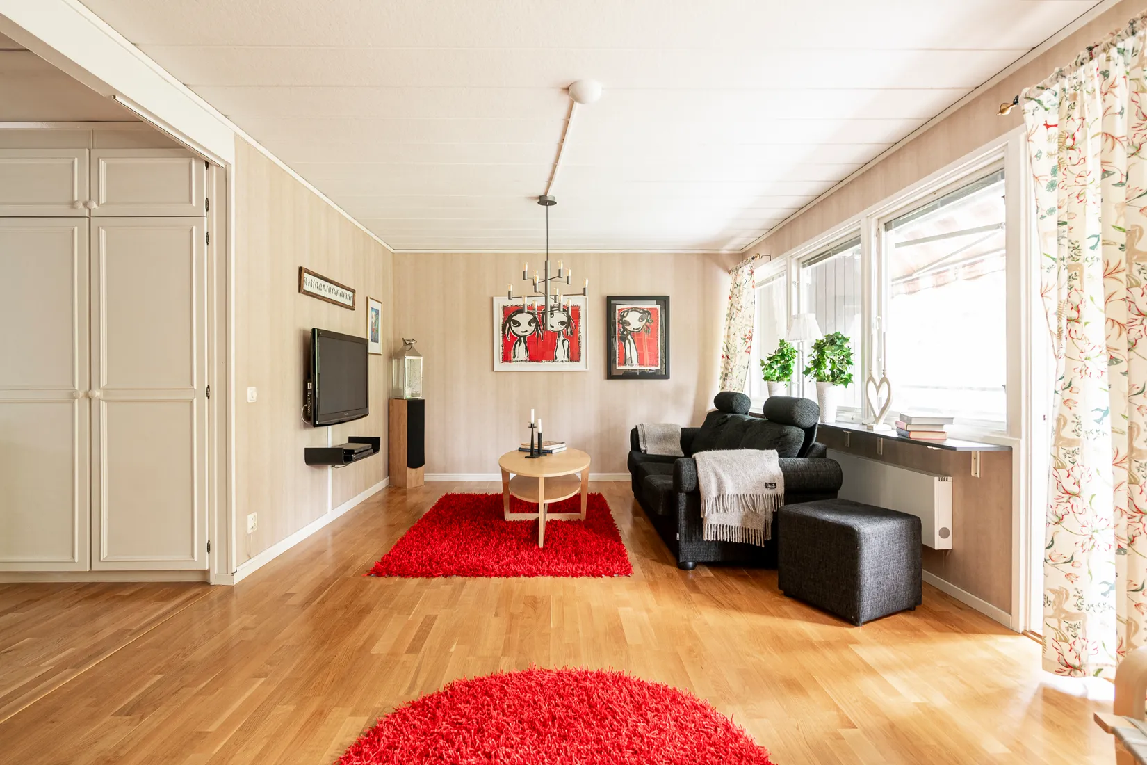 Villa, Radhus, Dagsvärmargatan 42, Södra Skiljebo, Västerås