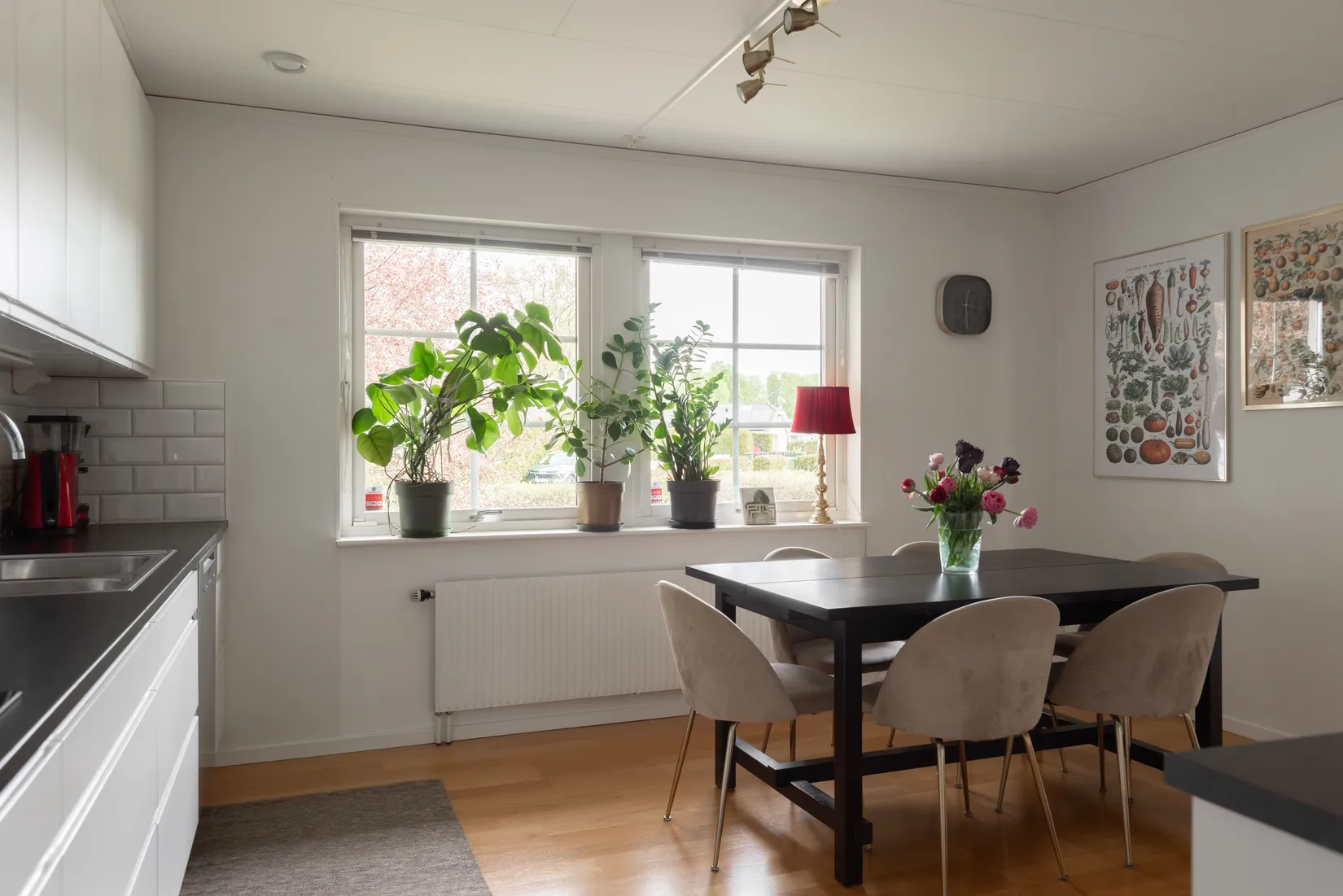 Villa, Kvarntorpsvägen 13, Lindhult, Örebro