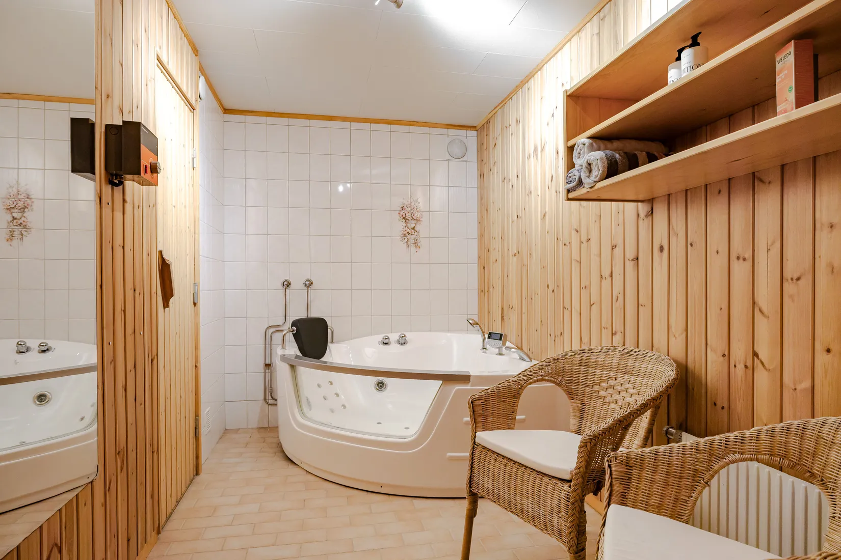 Villa, Plogvägen 5, Bondsjöhöjden, Härnösand