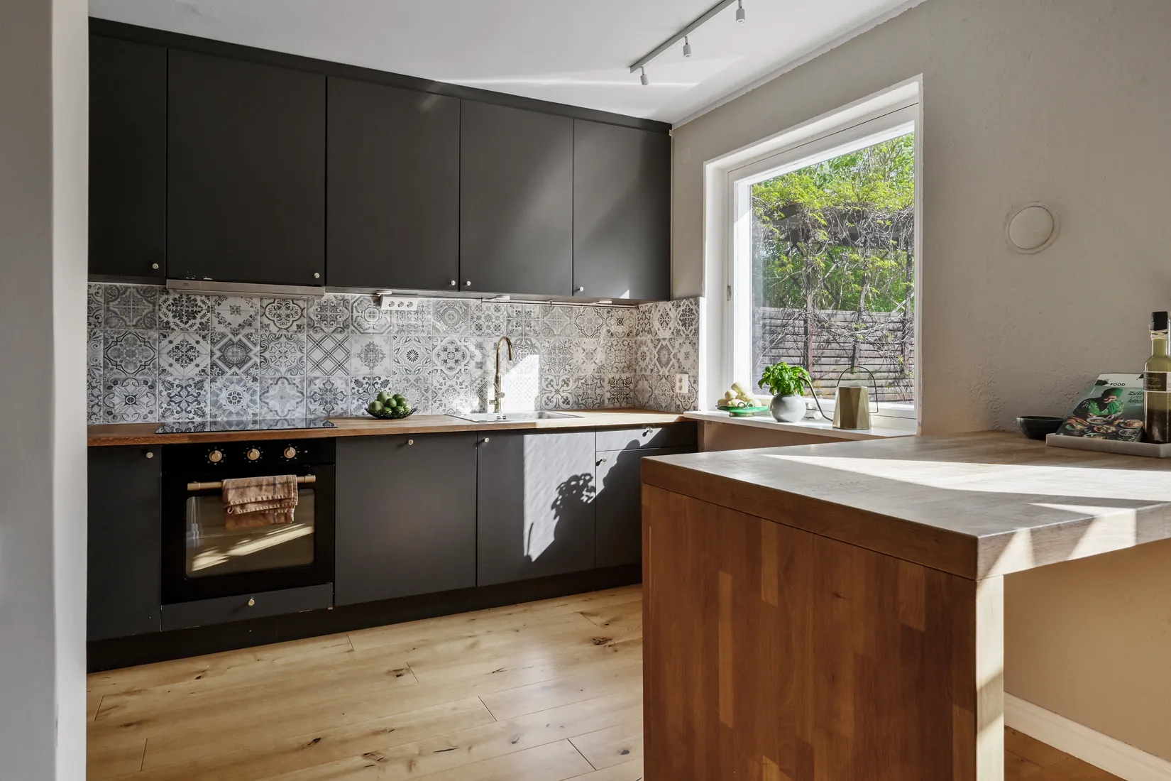 Bostadsrätt, Radhus, Lagmansvägen 21, Runby, Upplands Väsby