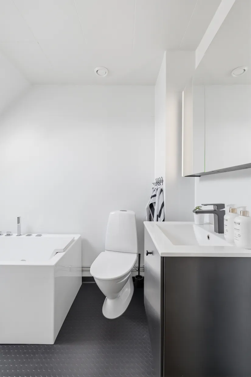 Bostadsrätt, Radhus, Sjöåkravägen 155, Bankeryd, Jönköping