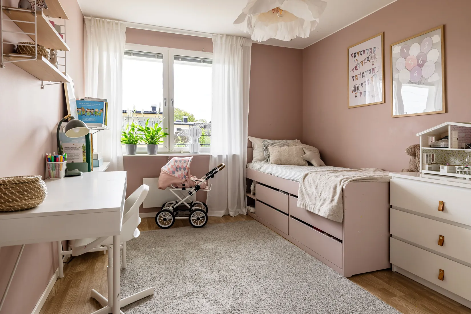 Radhus, Trumpetvägen 68, Eskilstuna