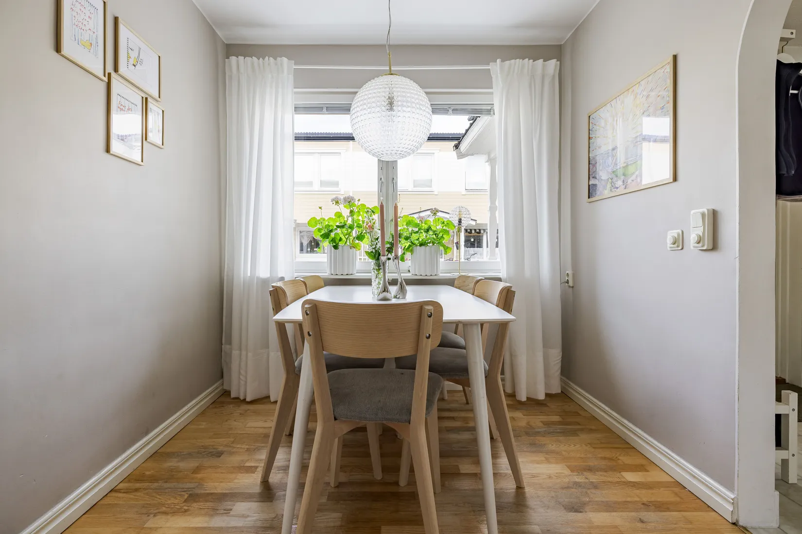 Radhus, Trumpetvägen 68, Eskilstuna