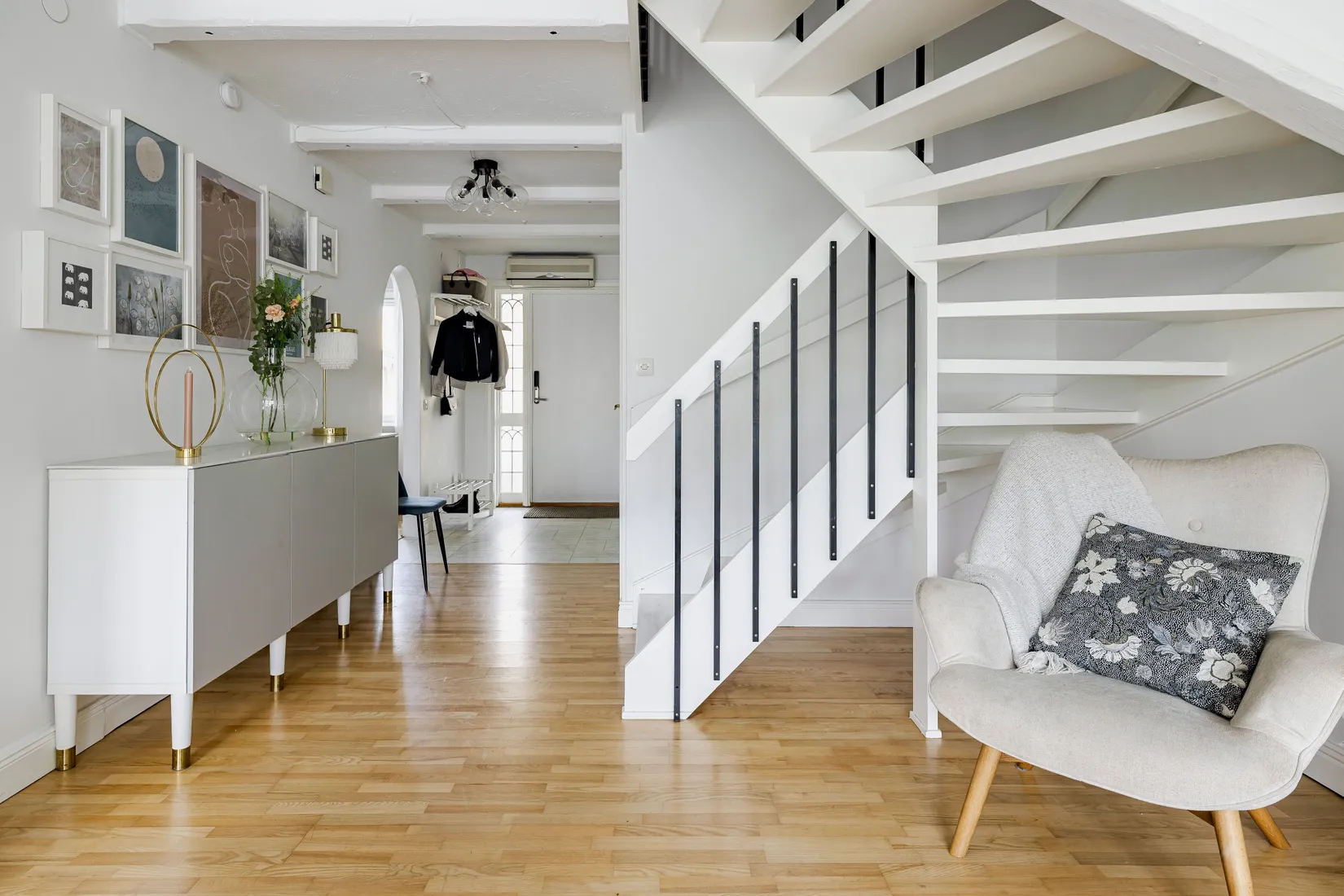 Radhus, Trumpetvägen 68, Eskilstuna