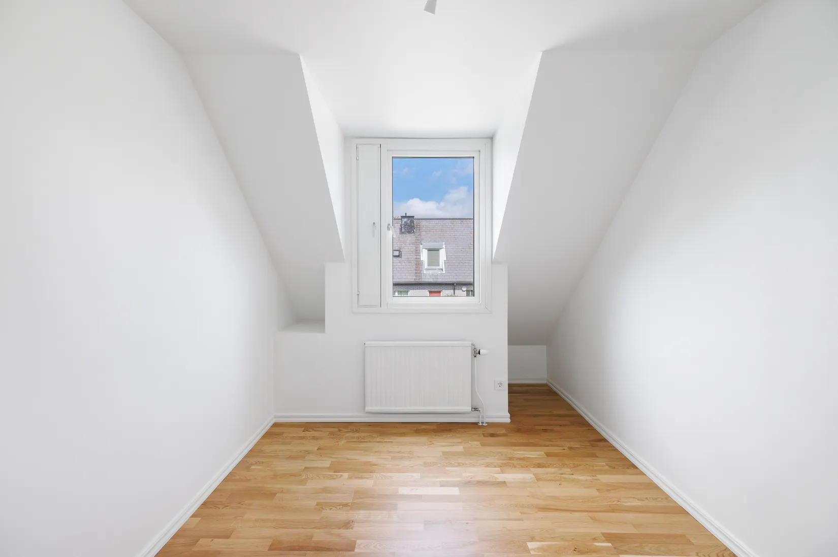 Villa, Radhus, Örnsätrabacken 28, Sätra - Skärholmen, Stockholm