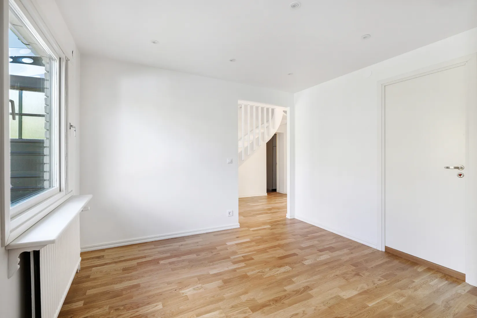 Villa, Radhus, Örnsätrabacken 28, Sätra - Skärholmen, Stockholm