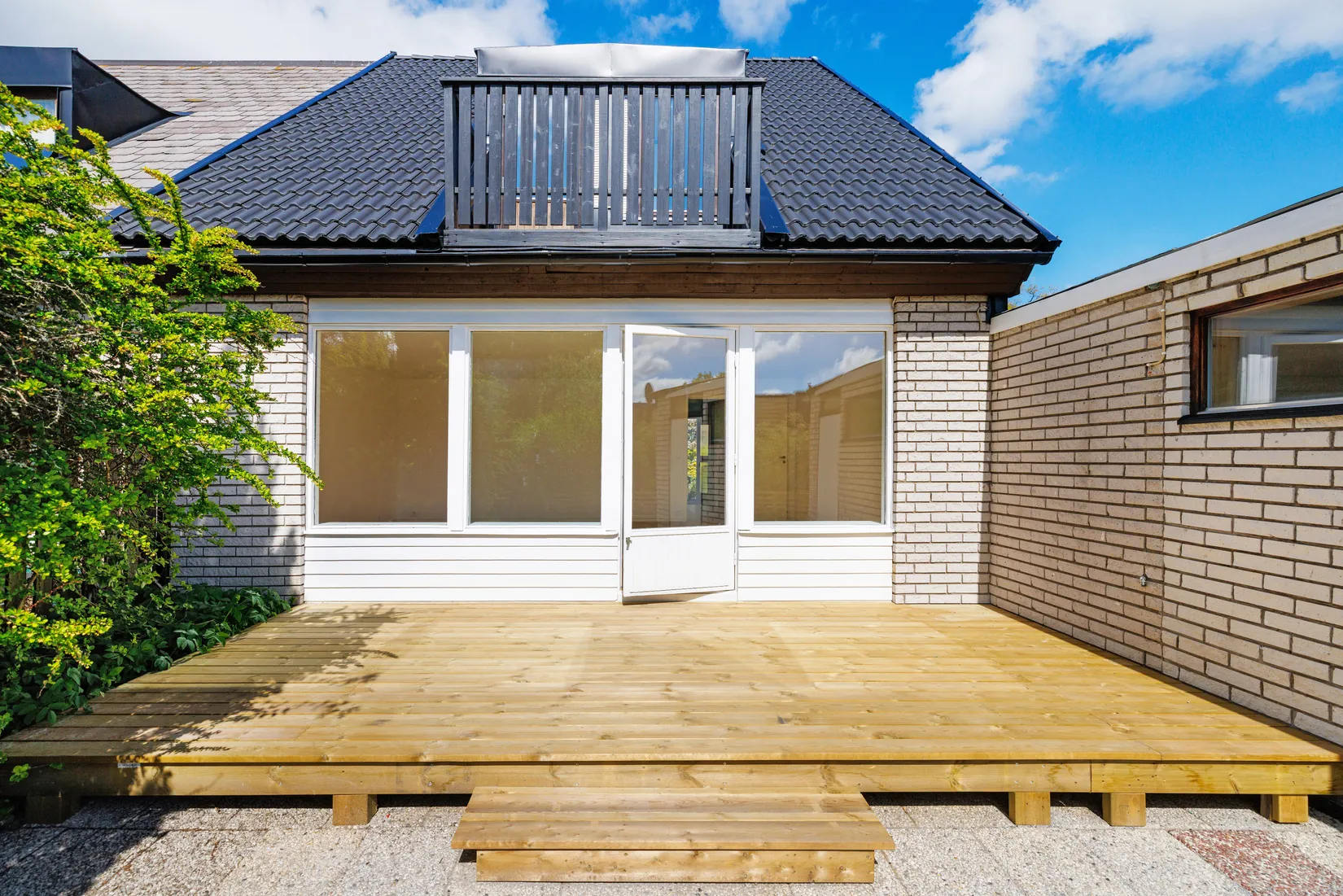 Villa, Radhus, Örnsätrabacken 28, Sätra - Skärholmen, Stockholm