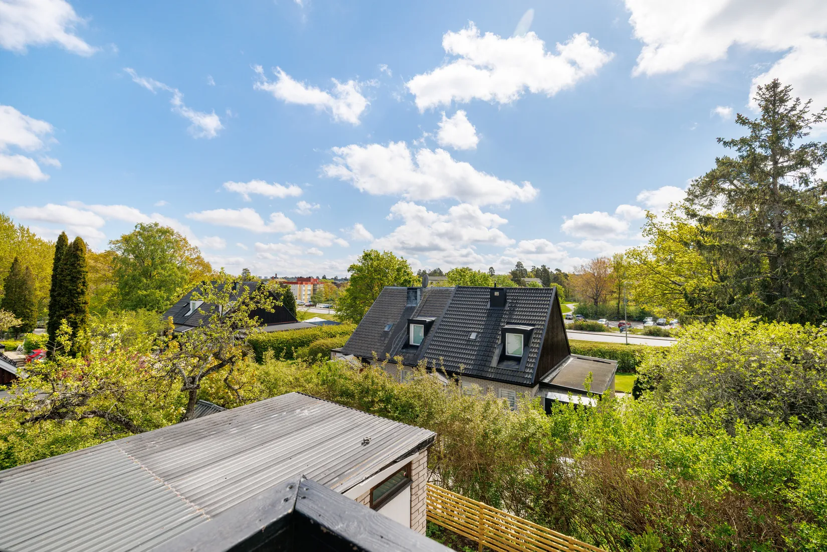 Villa, Radhus, Örnsätrabacken 28, Sätra - Skärholmen, Stockholm