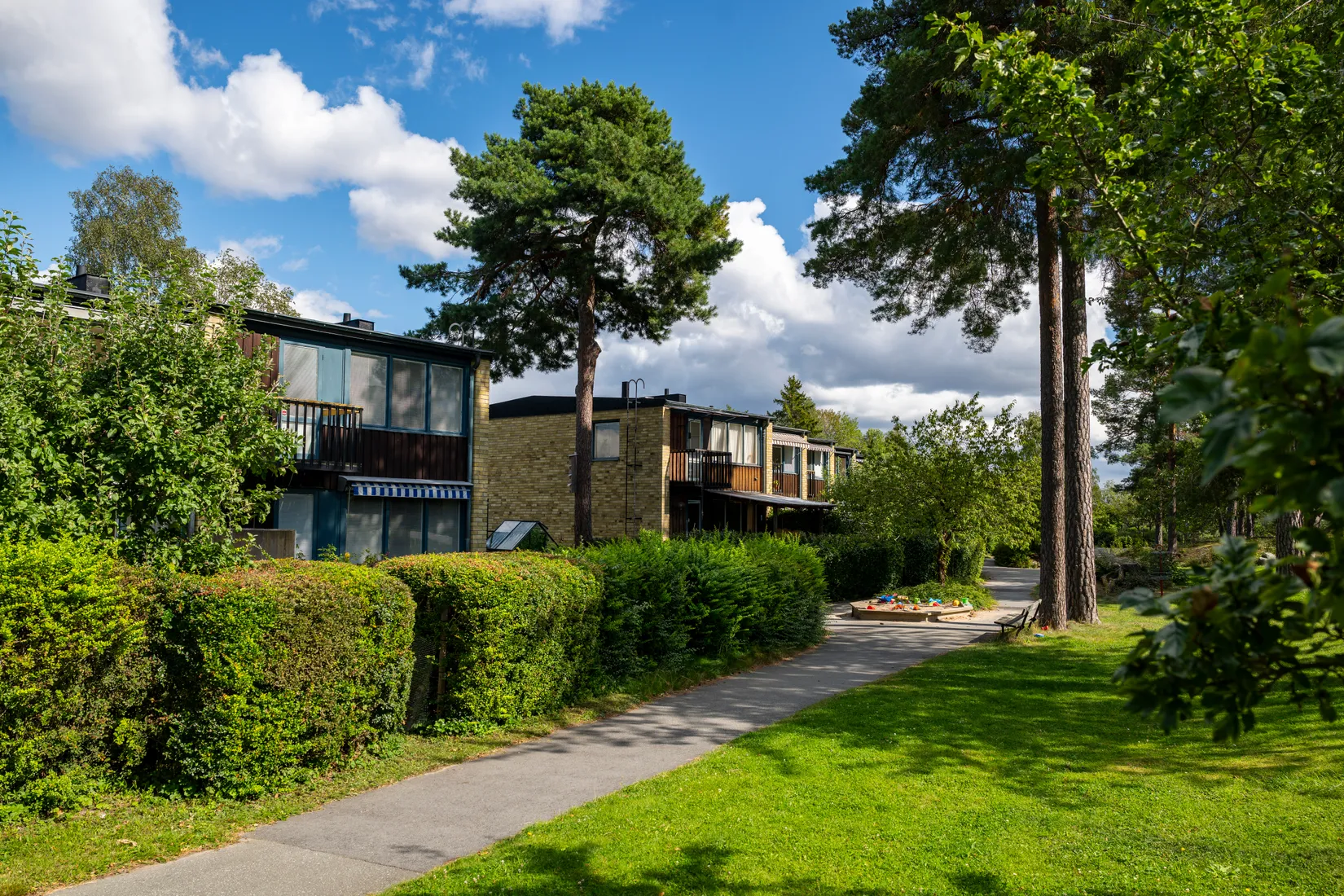 Radhus, Mälarblick 56, Nockebyhov, Stockholm