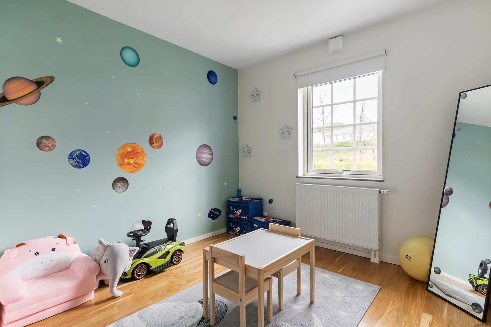 Bostadsrätt, Radhus, Humlevägen 1D, Ekeberg, Lilla Edet