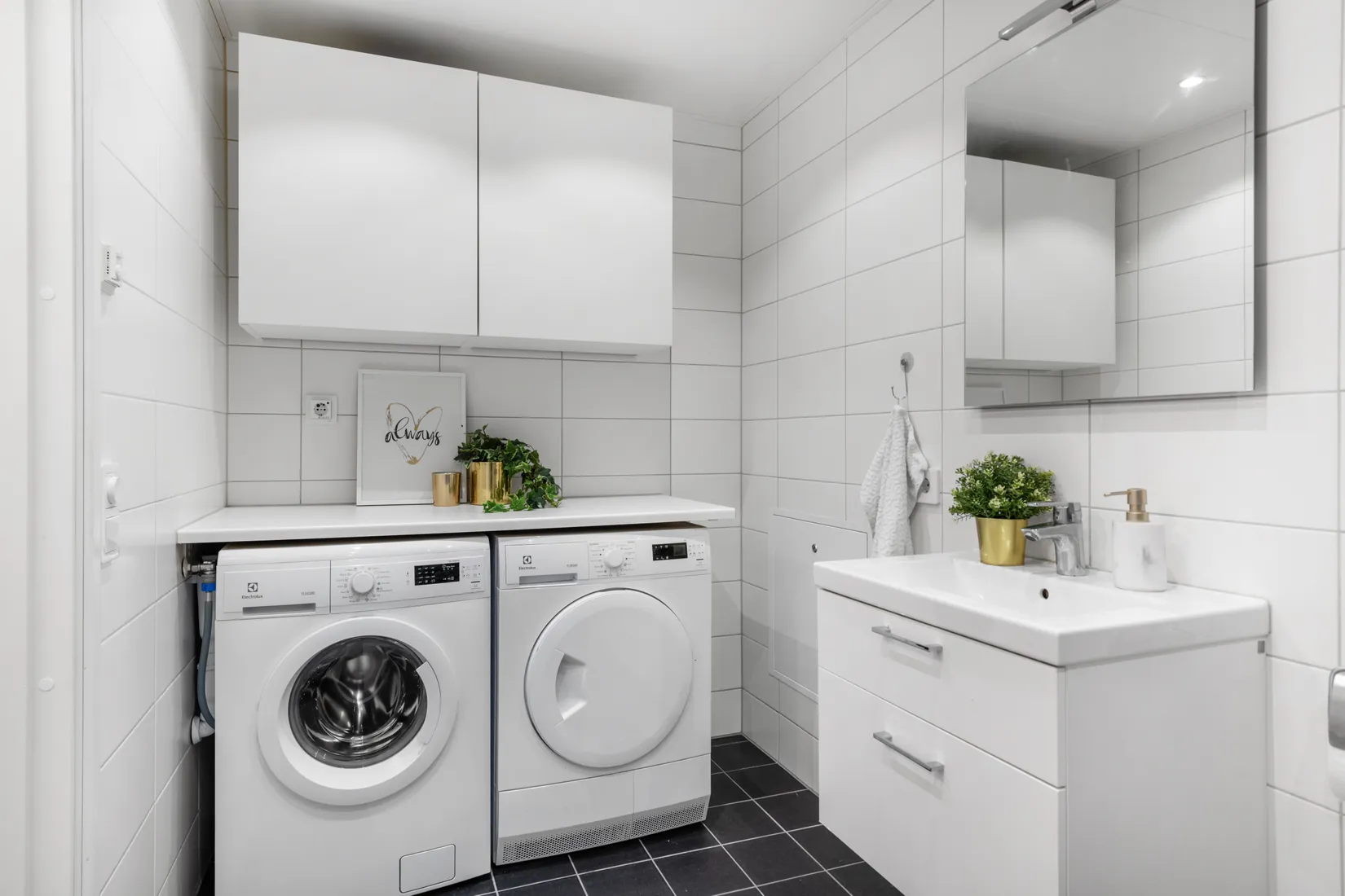 Bostadsrätt, Hägerneholmsvägen 8A, 6tr, Hägerneholm, Arninge, Täby