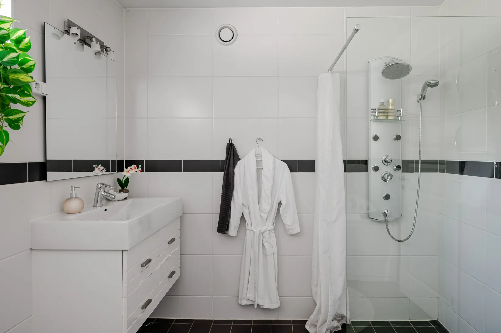 Villa, Kavlevägen 27, Kästa, Huddinge