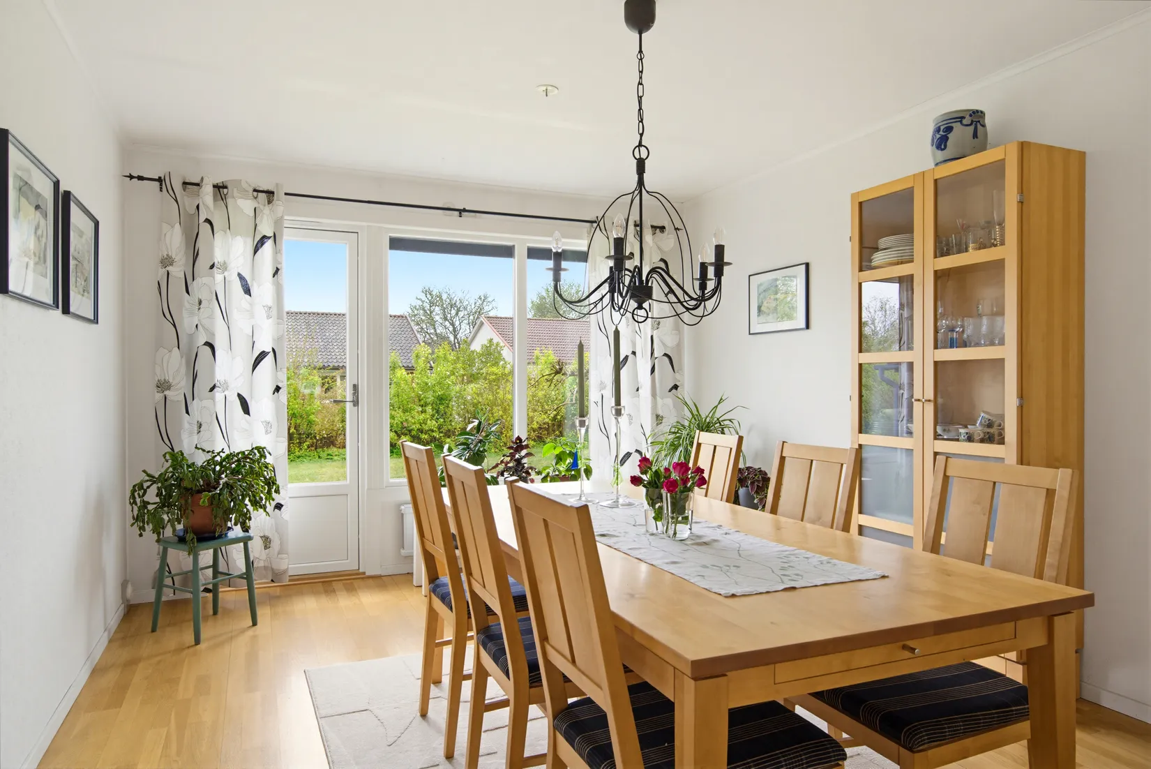 Villa, Slagrutevägen 6, Valsätra, Uppsala
