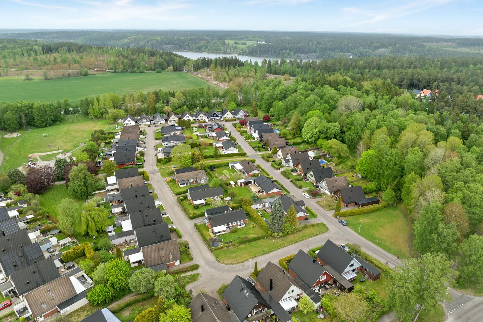 Villa, Famnvägen 2, Bålsta Sågarbacken, Håbo