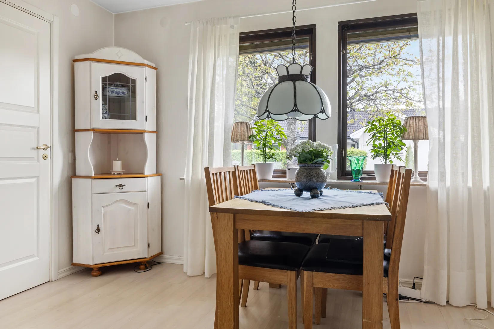 Villa, Famnvägen 2, Bålsta Sågarbacken, Håbo