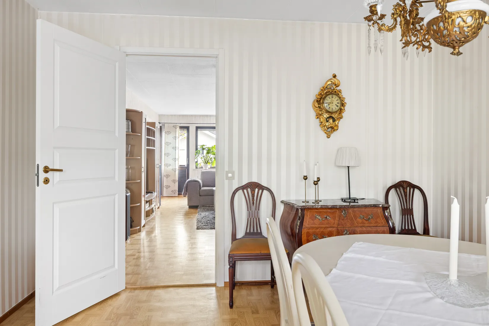 Villa, Famnvägen 2, Bålsta Sågarbacken, Håbo