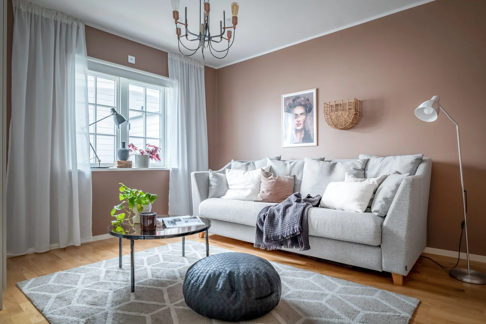 Radhus, Tallsoppsvägen 22, Ekeby-Almby, Örebro