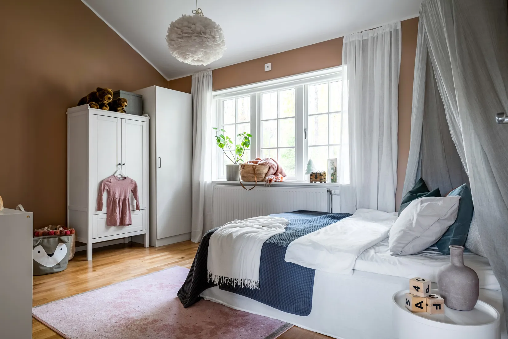 Radhus, Tallsoppsvägen 22, Ekeby-Almby, Örebro