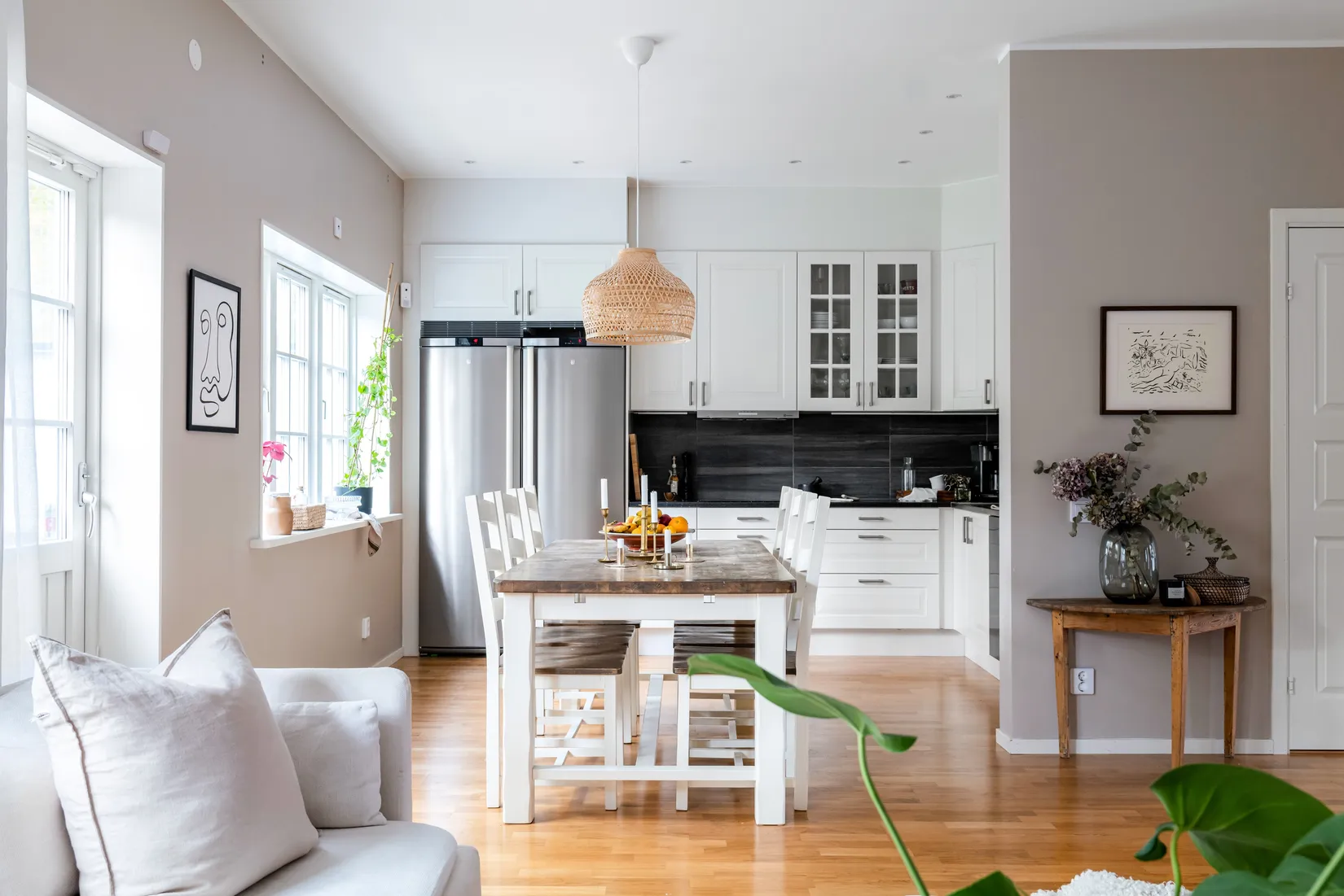 Radhus, Tallsoppsvägen 22, Ekeby-Almby, Örebro