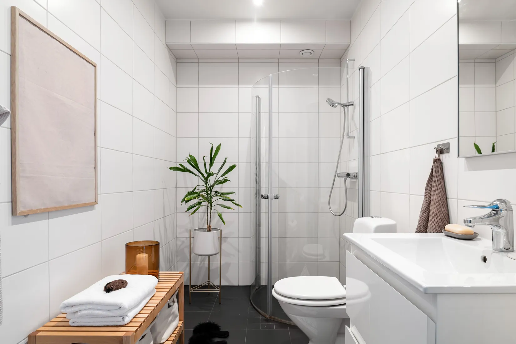 Radhus, Tallsoppsvägen 22, Ekeby-Almby, Örebro