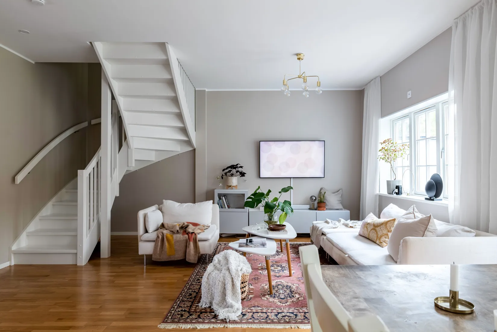 Radhus, Tallsoppsvägen 22, Ekeby-Almby, Örebro