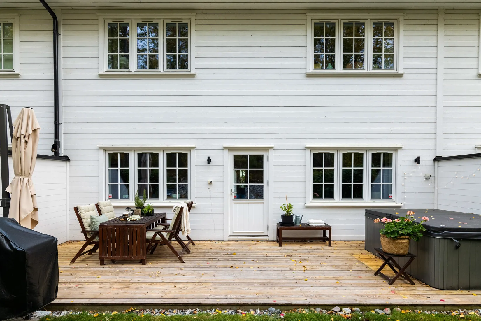 Radhus, Tallsoppsvägen 22, Ekeby-Almby, Örebro