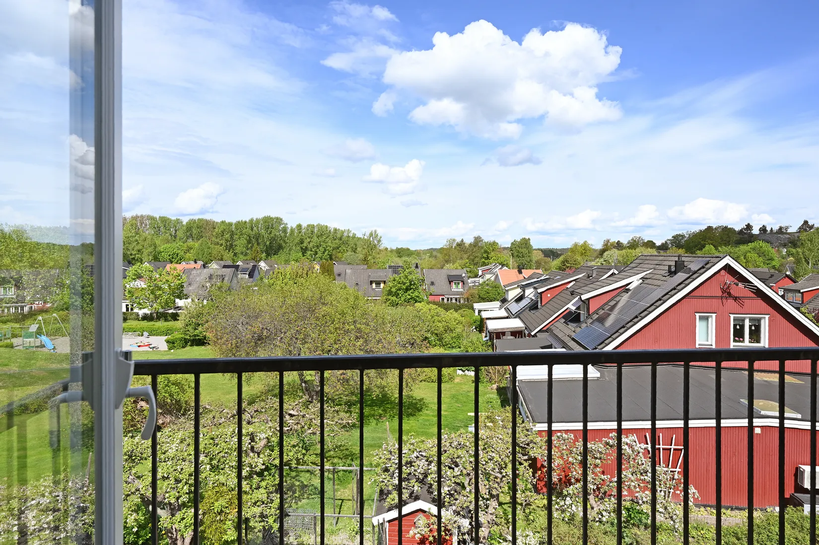 Villa, Radhus, Närlunda gårds väg 14, Ekerö Närlunda, Ekerö