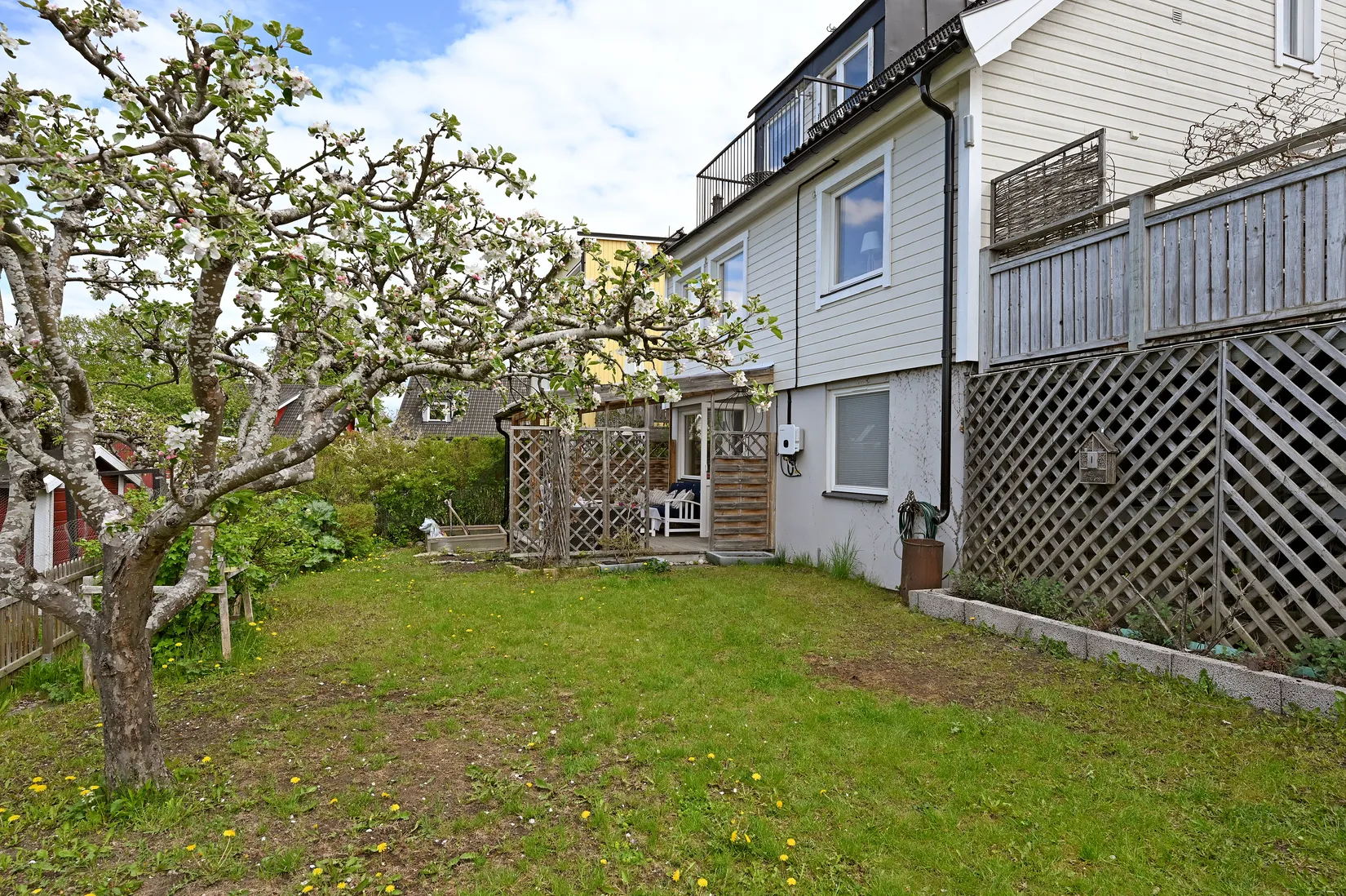 Villa, Radhus, Närlunda gårds väg 14, Ekerö Närlunda, Ekerö