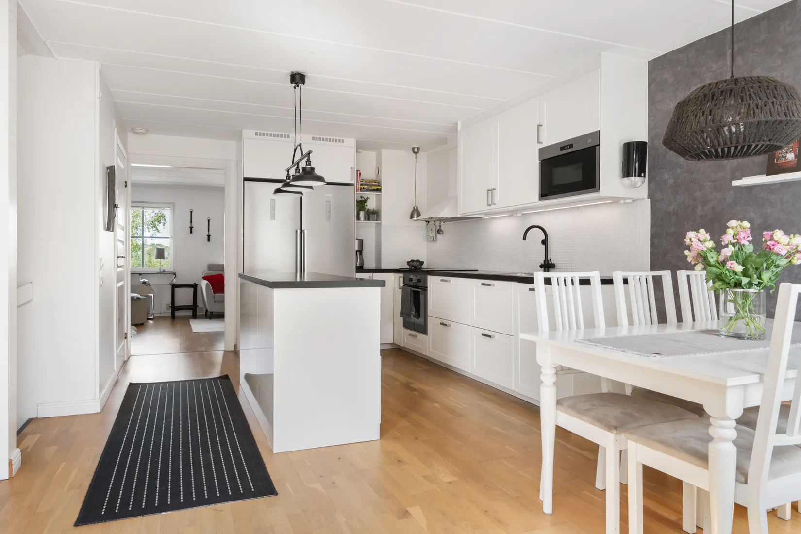 Radhus, Roddarvägen 9, Snättringe, Huddinge