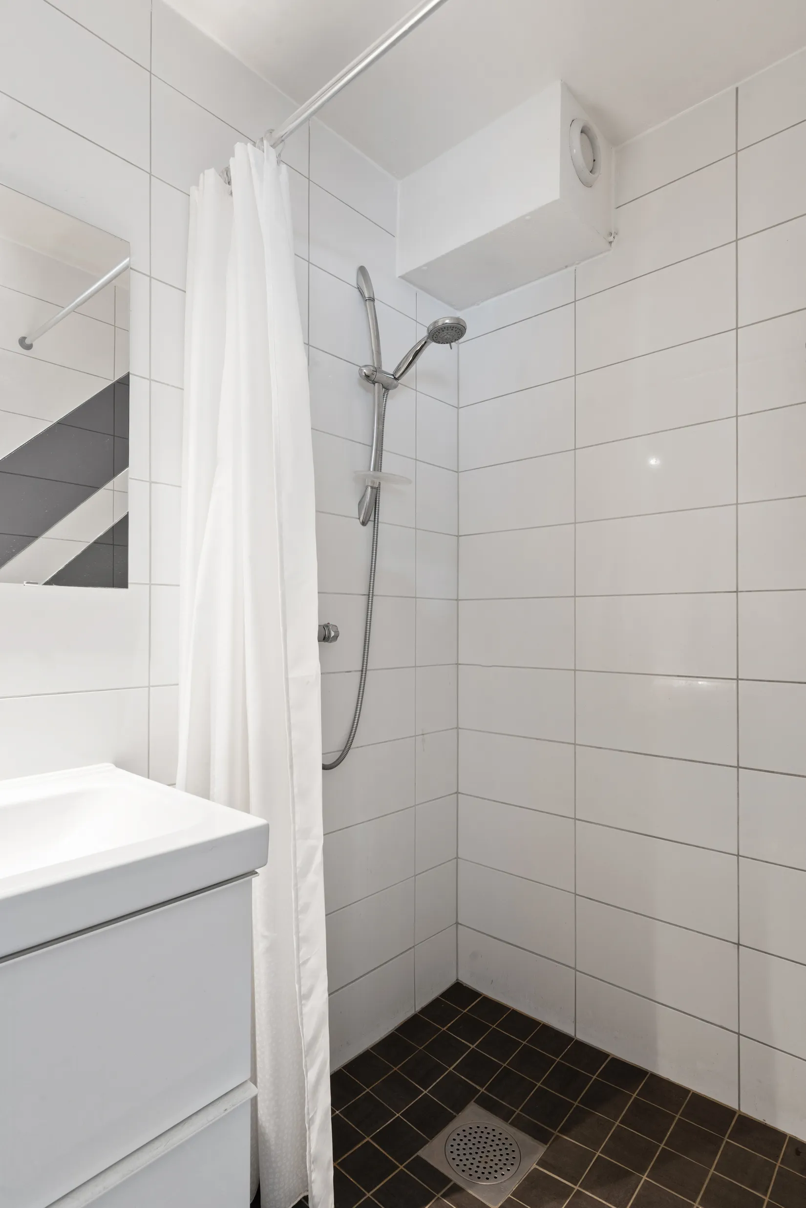Villa, Radhus, Götavägen 74, Gribbylund, Täby