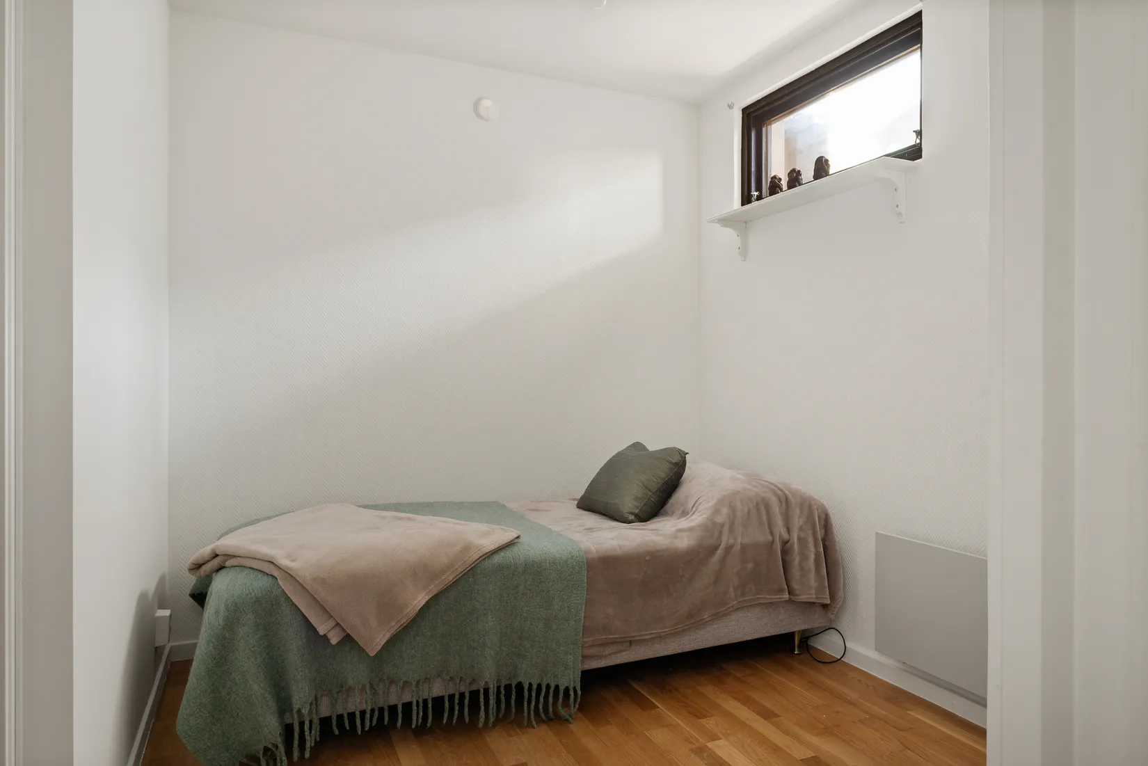 Radhus, Götavägen 74, Gribbylund, Täby