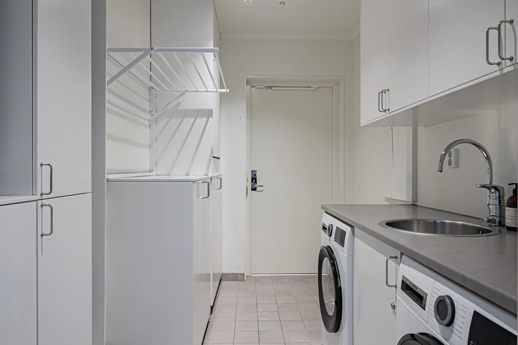 Villa, Radhus, Ålesundsgatan 22, Lillhamra, Västerås