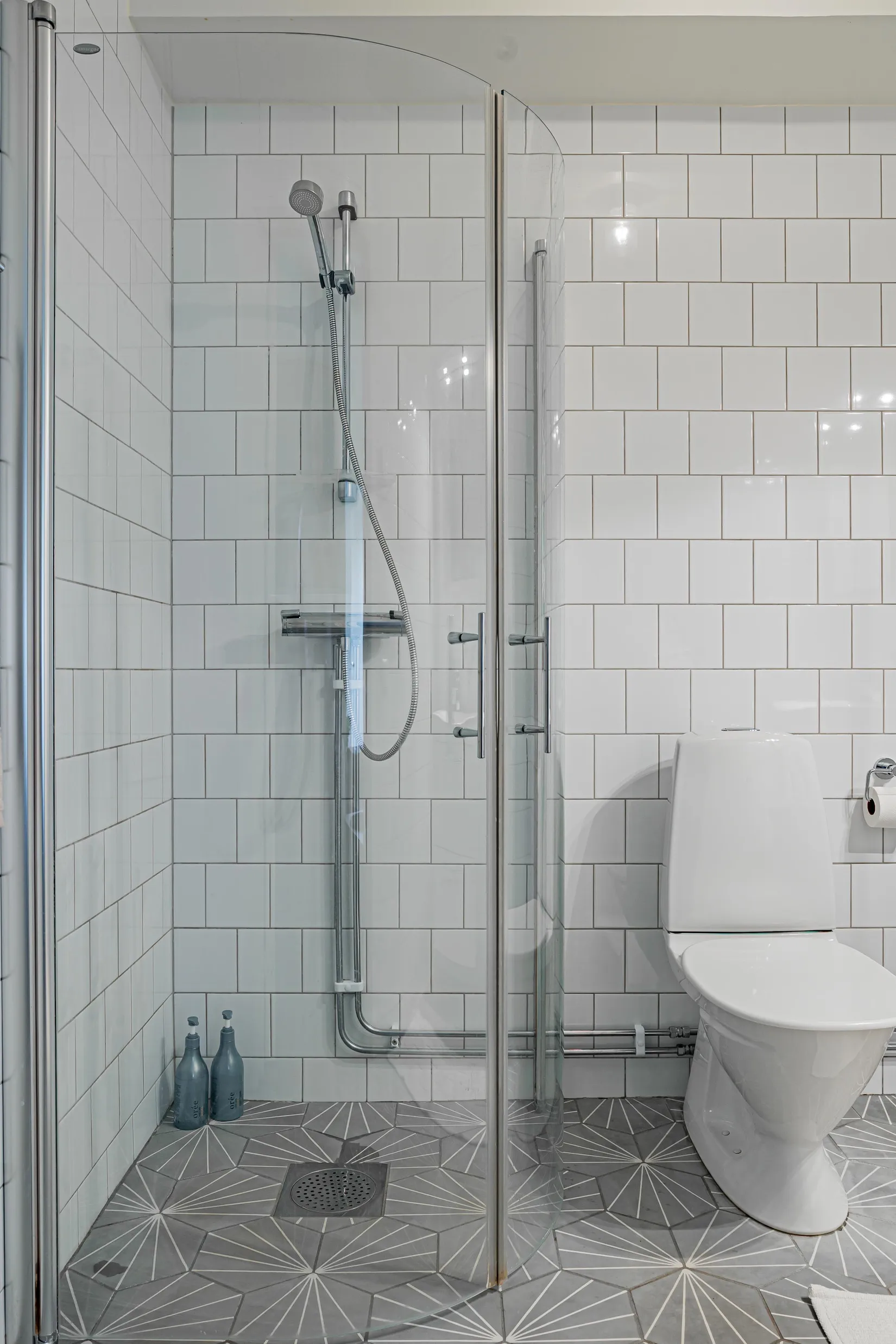 Villa, Radhus, Ålesundsgatan 22, Lillhamra, Västerås